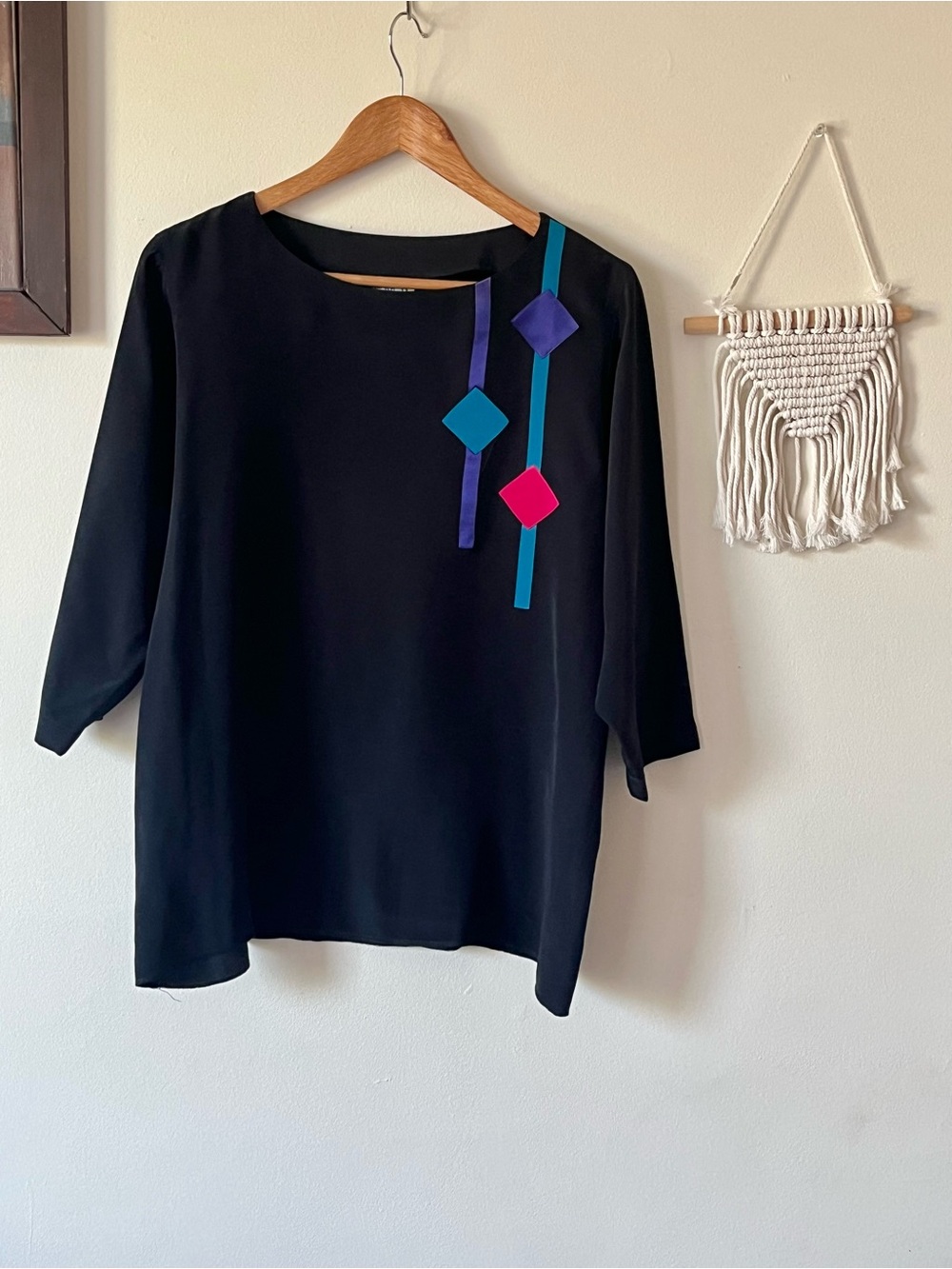 100% silk vintage designer blouse- large